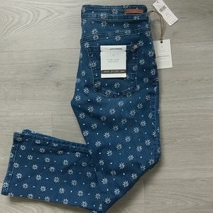 Anthropologie Pilcro embroidered crop jeans